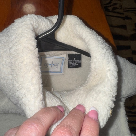 Cg*l*cg Soft Cream White Fleece Sherpa Vest - Picture 2 of 3